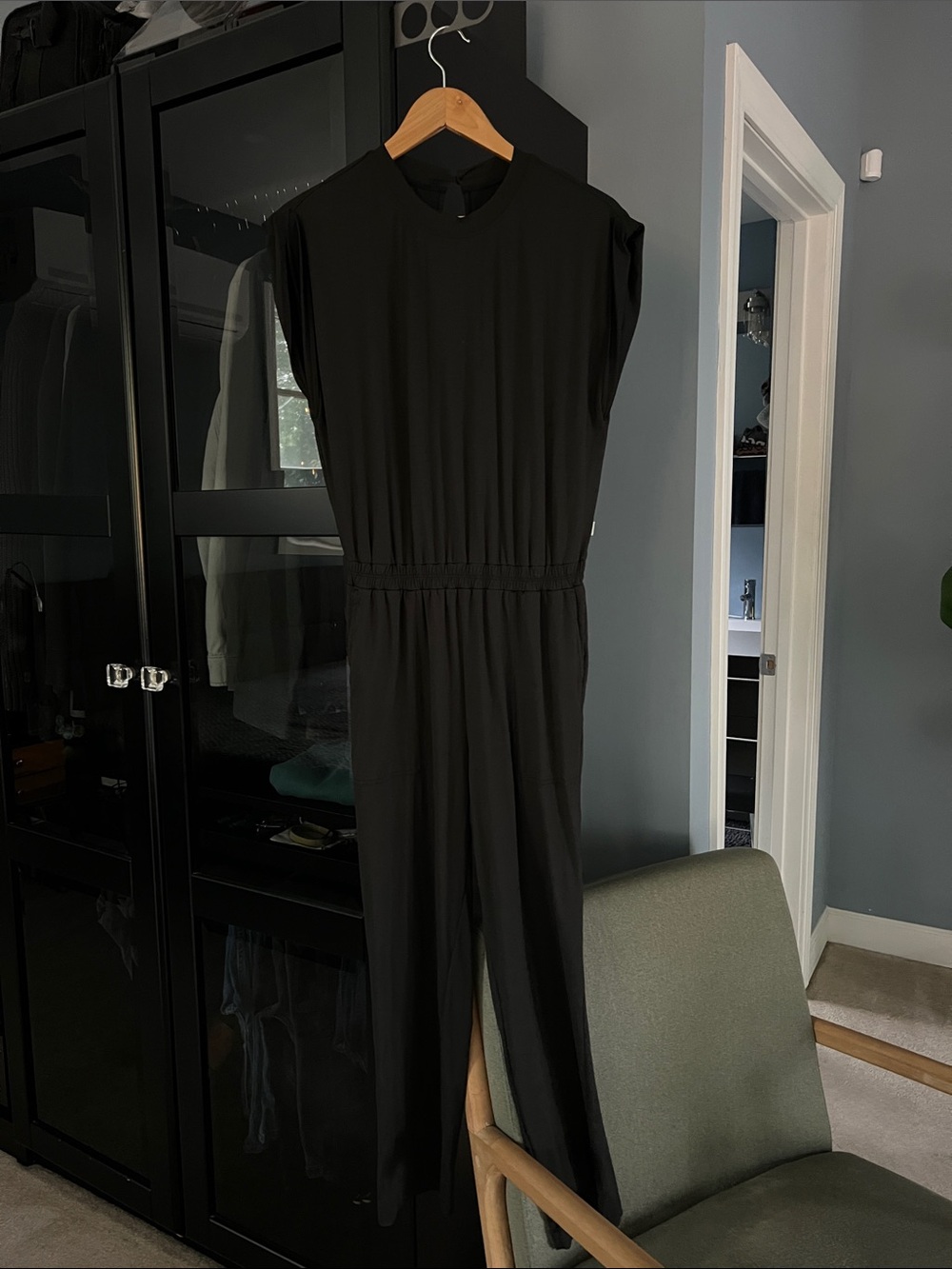Vuori Black Cap-Sleeve Jumpsuit